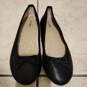 Black Ballerina flats